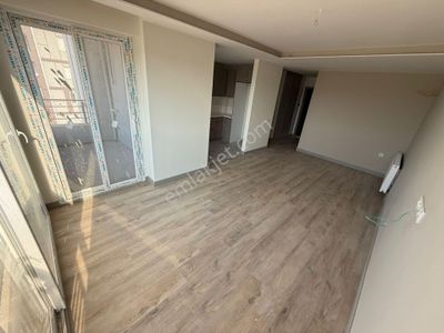 İz'den Bulvar Üzeri Site Nizamiye Havuz Dahil Site Konsept