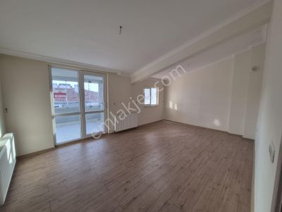 Altıeylül Sütlüce 4ncü Şoförevlerinde Kiralık 2+1 Daire