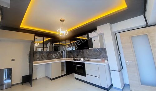 Yenikent Emlak'dan Ultra Lüx Katta 2+1 Yüksek Kredili Daire