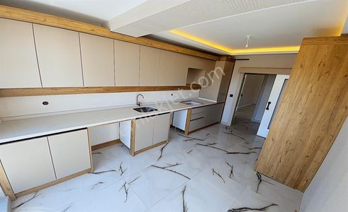 Yenikent Emlak'dan 3+1 Ultra Lüx Lokasyon Harikası