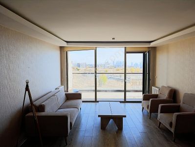 İncek Avlu Sitesinde Manzaralı Mobilyalı 1+1