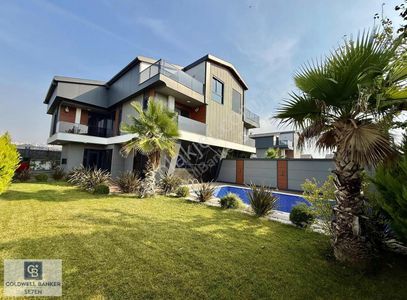 [cb Se7en]site İçinde Müstakil Havuzlu Bahçeli 6+2 Triplex Villa