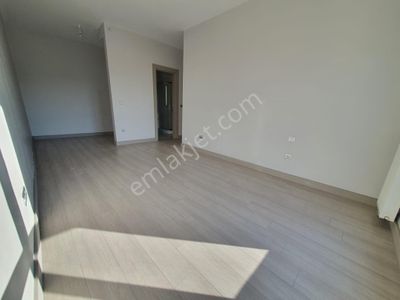 Turyaptan Emlak Konutta Yüksek Katta Manzaralı Satılık Daire 3+1 159 M2