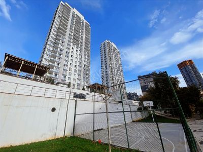 Kartal Havuzlu Guvenlikli Sitede Satılık 3+1 Daire