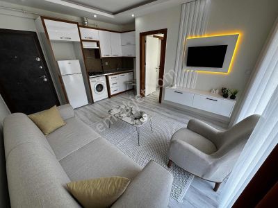 Üniversite Yakını 1+1 Geniş Balkonlu Sıfır Eşyalı Yatırımlık Apt
