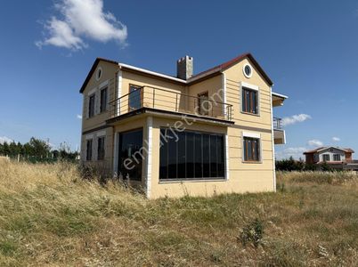 Konut-Villa