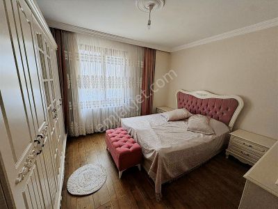 Kartal Yakacık Eşyalı Merkezi Konumda 3+1 Satılık Daire