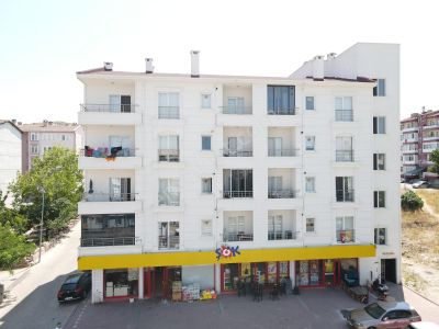 Şanlıbaba Emlaktan 2000 Evlerde Kiralık 1+1 Eşyalı Ara Kat Daire