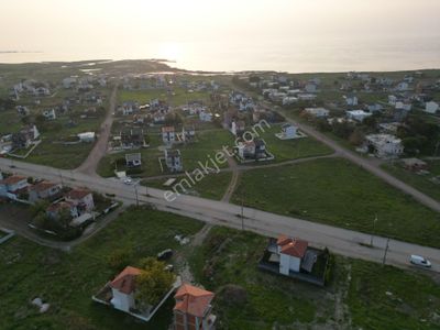 Altınovada Satılık,site İçinde, 231 M² Villa Arsası Denize 400mt