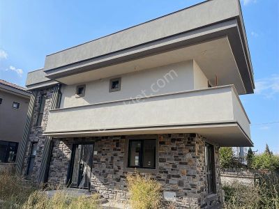 Konut-Villa