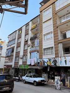 Uzun Emlak'tan Tevfikiye'de ( 8 Eylül Caddesi Üzeri )satılık 3+1