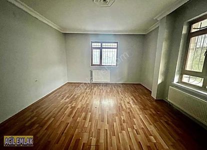 Acil Emlaktan Kartaltepe Caddesinde Temiz Kiralık Daire