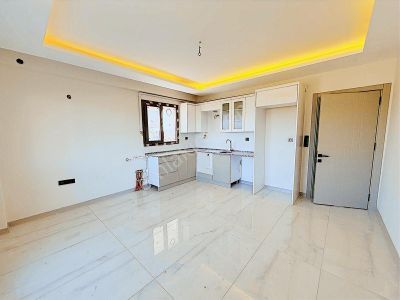 Emlakcenter'dn Muradiye Mah'sinde Site İçrsnde 2+1 Satılık Daire