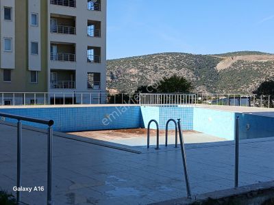 Araç Ve Daire Takasına Açık Sahile Yakın, 2+1 Deniz Manzaralı Daire Kuşadası