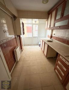 İncirlide Etliğe Yürüme Mesafesinde 3+1 Kiralık Daire