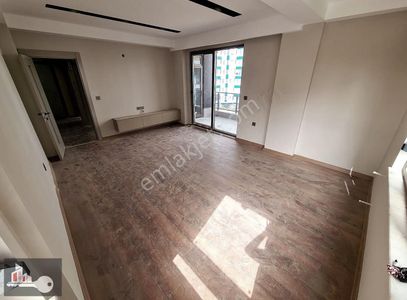 Çankaya Mah'de Lüx Site İçersin Geniş 2+1