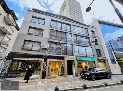 İşyeri-İşhanı Katı