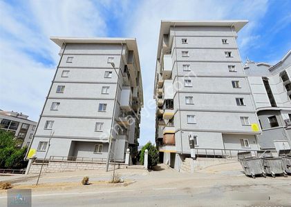 Almina Dan Selfıe Kristal Sitesinde 2+1 Daire