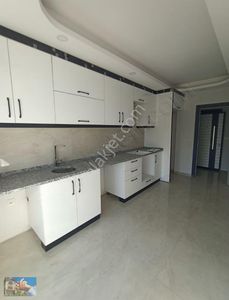 Kiralık Sıfır Dükkan Üstü Önü Açık