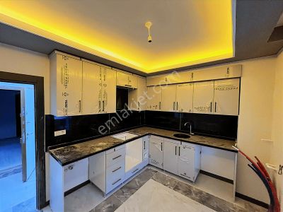 /lider'den/yeşiltepe'de Cadde Yanı 2+1 Mega Lüx Yüksek Giriş/