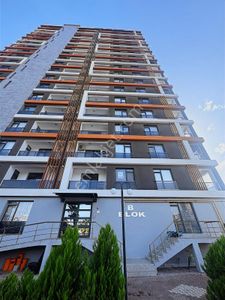 Torbalı İnönüde Site İçinde Havuz Cepheli Satılık Lüks 1+1 Daire