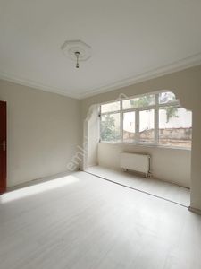 Beyoğlu Kasımpaşa Kulaksız Caddesi'nde Kiralık 2+1, 75m2, Arka Cepheli, 2.kat Daire-sözgen'den-283k