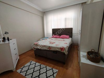 Hürriyet Mahallesinde İci Temiz Satılık Daire