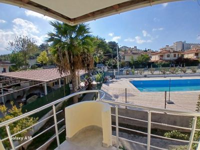 Kadınlar Denizinde De Bahçeli Site İçi Dubleks