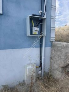 Köşe Müstakil Evli 614 M İmarlı Arsa Doğalgazlı Elektrik Su