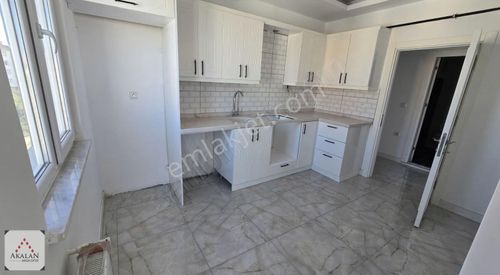 Atakum Körfezde Tramvaya 100 Metre Ful Kredılı 2*1