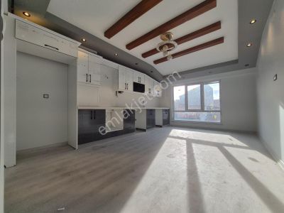 Recep Ümitten Sütlüce Eğitimciler Cadde Ve Çevreyolu Yakın Msn17