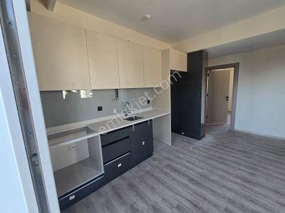 Karınca'dan Akdeniz Mh'de Full Eşyalı Lüx Sitede 1+1 Kiralık!