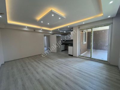 Havuzlu Sitede Y.giriş Satılık Daire