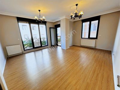 Bizim Gayrimenkulden İdealtepede Öncephe 2.kat Balkonlu 3+1....