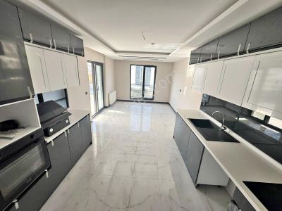 Gold Emlak,tan Ovacık Merkezde Bulvar Yakını Sitede Uygun Fiyata Katta Acil Satılık 4+1 Daire