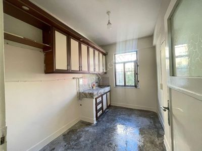 Şehitlikte Fırsat Satılık 2+1 Daire