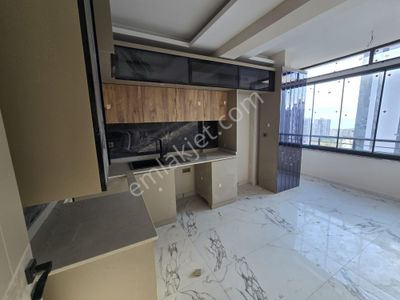 Karınca'dan 2+1 Bağımsız Mutfaklı Havuzlu Sitede Satılık Daire!