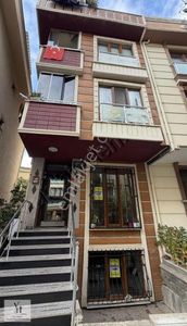 Balkonlu Kapalı Mutfak Merkezi Konumda Kiralık Daire