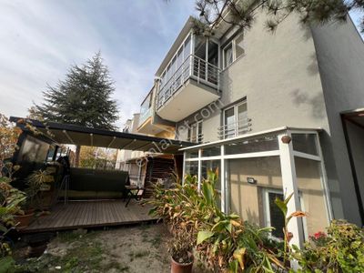 Kardelen Mah. Altunkent Sitesi Yapılı 5+1 Satılık Köşe Müstakil