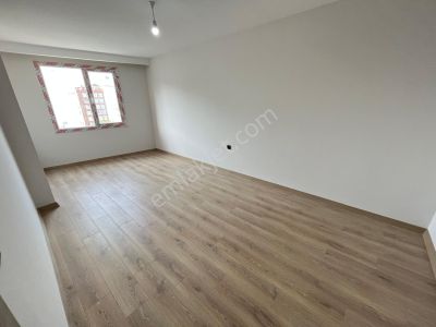 Has Seba'dan Cumhuriyetde 2+1 100m2 Göl Manzaralı Lüx Satılık Arakat Daireler