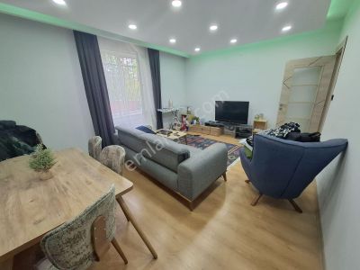 Ümraniye Şerifalide Hatboyuna Paralel Sokakta Eşyalı 1+1