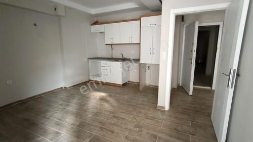İzmir Torbalı Ayrancılarda Merkezde Acill Satılık 2+1 Açık Mutfak 0 Daire