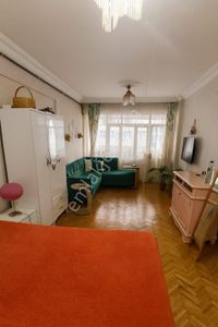 Ömürkent Sitesin'de 3+1 Ara Katta,asansörlü,geniş,ölçüde,kombili