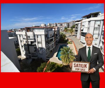 Kuşadası İkiçeşmelik Mahallesinde Otogarın Arkasında Golden Valley Sitesinde Satılık Çatı Dublex