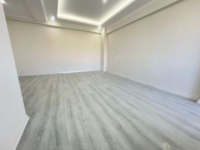 Has Seba'dan Sultan Murat Mh. Asansörlü Balkonlu 3+1 Daire