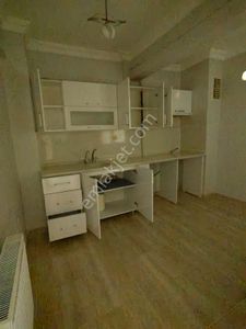 Akçay Emlak'tan Akşehir Yarenler Mahallesinde Doğalgazlı Bakımlı 2. Kat Kiralık 2+1 Daire