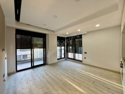 Şehir Hastanesi Yakınında Havuzlu Sitede İskanlı Sıfır Daire