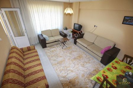Opima Emlaktan Atatürk Mahallesinde 2+1 Satılık Ara Kat Daire