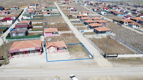 Tatlar Sakızagacı Mevkiinde Asfalt Üstü Elektrik Su Aktif Bahçe-