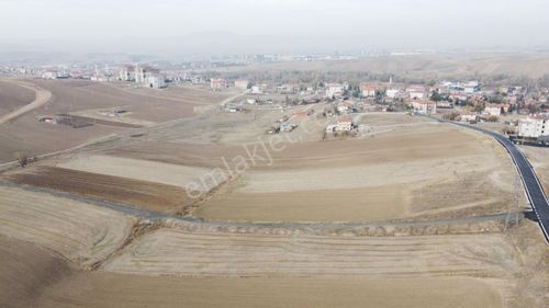 -*altınova Da Bi Daire Getirili 220 Metre 8 Katlı Bölgede*-*